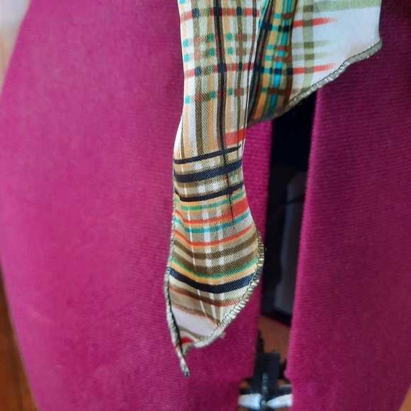 Vintage satin metallic plaid print mod scarf - Picture 4 of 5
